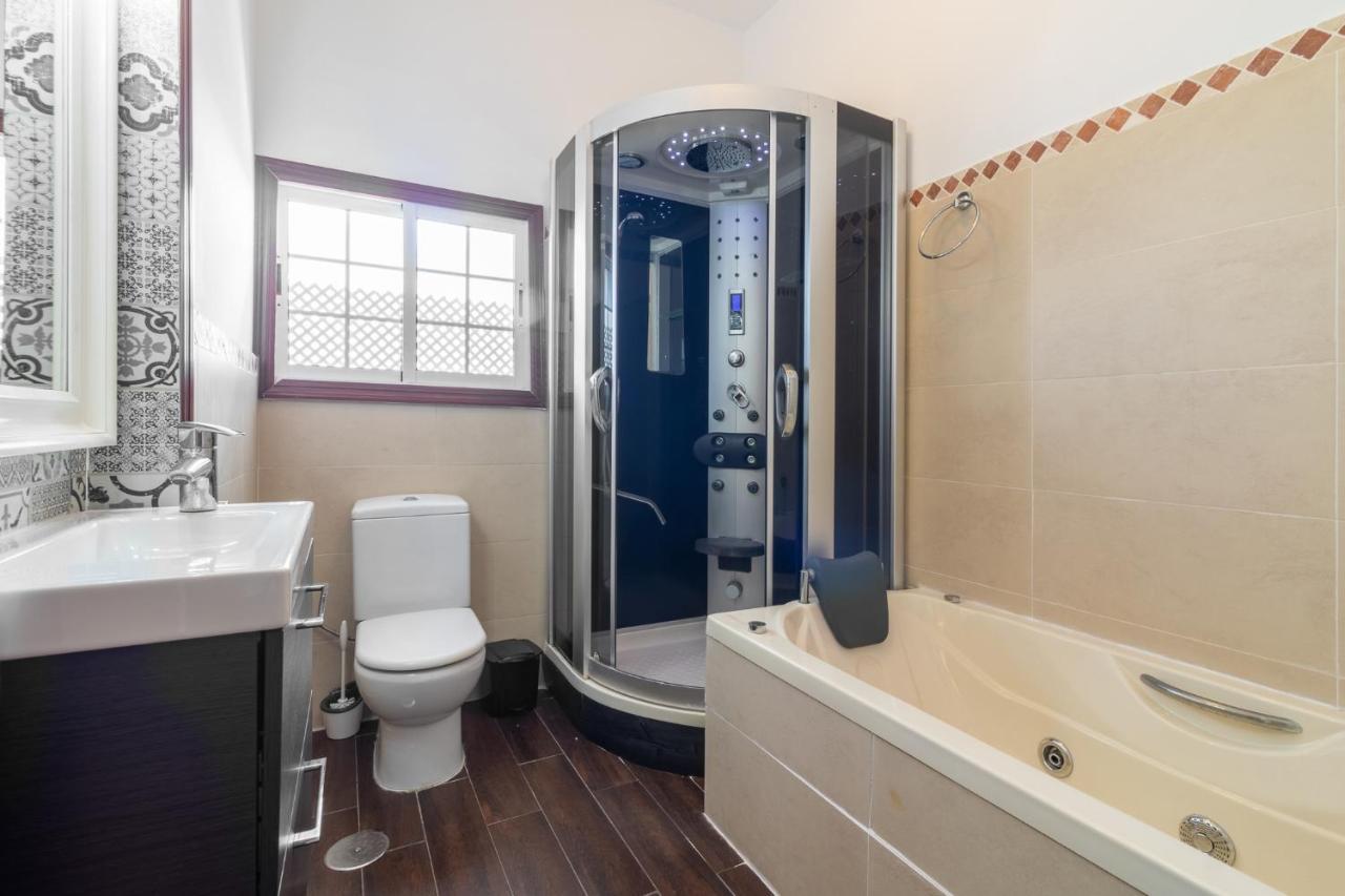 Holiday home Samperez Piscina Jardin 5 12 Personas Las Palmas de Gran Canaria